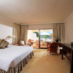Отель The Royal Phuket Yacht Club 5* Улучшенный номер с различными типами кроватей