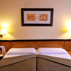 Hotel Glories комната для гостей