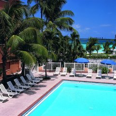 Отель Holiday Inn Resort Nassau Багамы, Нассау - отзывы, цены и фото номеров - забронировать отель Holiday Inn Resort Nassau онлайн бассейн
