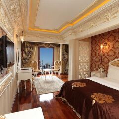 Deluxe golden horn hotel. Делюкс Голден Хорн Султанахмет. Делюкс Голден Хорн Стамбул. Golden Horn Sultanahmet.