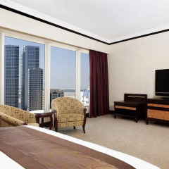 Отель Corniche Al Buhaira Hotel ОАЭ, Шарджа - отзывы, цены и фото номеров - забронировать отель Corniche Al Buhaira Hotel онлайн балкон