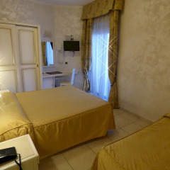 Diplomat Palace Hotel комната для гостей фото 5