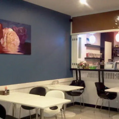 Отель Rojjana Residence кафе