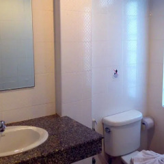 Add Budget Hotel ванная фото 2