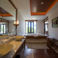 Отель Trisara Villas & Residences Phuket ванная