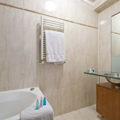 Отель B-Aparthotels Louise Бельгия, Брюссель - отзывы, цены и фото номеров - забронировать отель B-Aparthotels Louise онлайн ванная