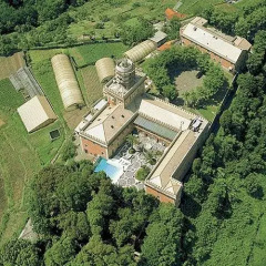 Hotel Torre Cambiaso спортивное сооружение