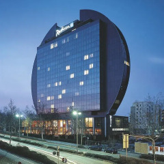 Radisson Blu Hotel Frankfurt Germany Zenhotels