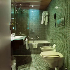 Hotel Pierre Milano ванная