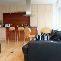 Отель Glasgow Lofts гостиничный бар