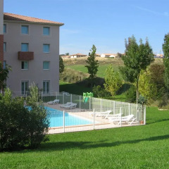 Отель Nemea Apparthotel Val Dancelle Франция, Сен-Жан - отзывы, цены и фото номеров - забронировать отель Nemea Apparthotel Val Dancelle онлайн бассейн фото 2