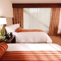 Отель Embassy Suites Mexico City Reforma Мехико комната для гостей фото 5
