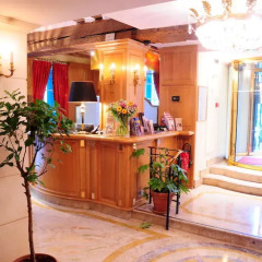 Hotel Luxembourg Parc ресепшен