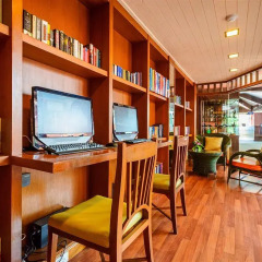 Seaview Patong Hotel развлечения