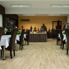 Hotel Kampa Garden место для завтрака