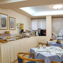 Отель Avra Hotel Греция, Афины - отзывы, цены и фото номеров - забронировать отель Avra Hotel онлайн питание фото 3