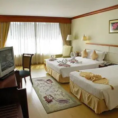 Отель Phuket Graceland Resort And Spa 4* Улучшенный номер с различными типами кроватей фото 2