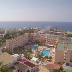 Отель Sol Post Apartamentos Испания, Сан-Антони-де-Портмань - отзывы, цены и фото номеров - забронировать отель Sol Post Apartamentos онлайн пляж