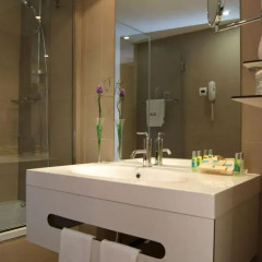 Hotel Sercotel Spa Porta Maris ванная
