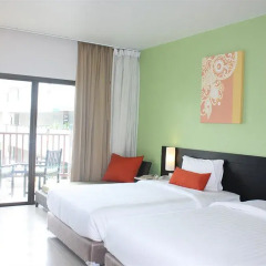 Отель Deevana Plaza Phuket 4* Улучшенный номер с различными типами кроватей фото 4