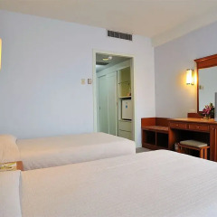 Phuket Merlin Hotel 3* Номер Делюкс с различными типами кроватей фото 3