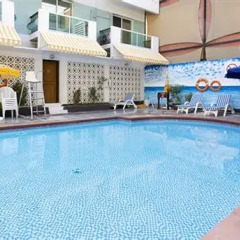 Fortune Karama Hotel бассейн фото 3