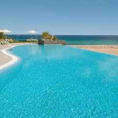 Отель Iberostar Playa Gaviotas - All Inclusive открытый бассейн