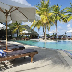 Отель Paradise Island Resort & Spa бассейн фото 5