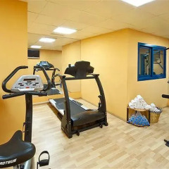 Coral Oriental Dubai Hotel фитнесс-зал