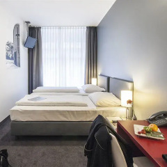 Select Hotel Berlin Gendarmenmarkt 4* Стандартный номер с разными типами кроватей фото 4