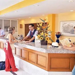 Отель Apartamentos Roc Oasis Park спа