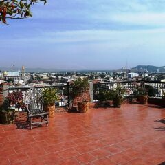 Отель Old Mazatlan Inn