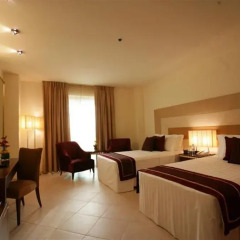 Отель Belvedere Court комната для гостей