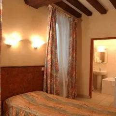 Отель Residence Bourgogne Франция, Париж - 7 отзывов об отеле, цены и фото номеров - забронировать отель Residence Bourgogne онлайн комната для гостей