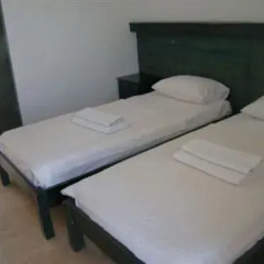Hotel Kalender комната для гостей
