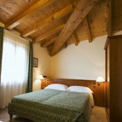 Hotel Corte Regina in Sirmione, Italy from 125$, photos, reviews - zenhotels.com guestroom photo 3