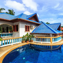 Отель Eriksson Guesthouse открытый бассейн