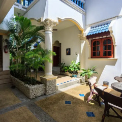 Отель Eriksson Guesthouse терраса/патио