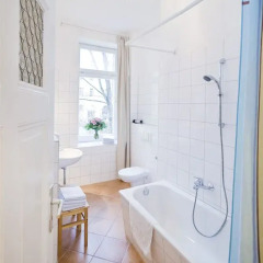 Отель Old Town Apartments Zehdenicker Strasse Германия, Берлин - отзывы, цены и фото номеров - забронировать отель Old Town Apartments Zehdenicker Strasse онлайн ванная фото 2
