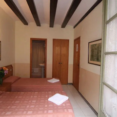 Отель Hostal Rembrandt Испания, Барселона - отзывы, цены и фото номеров - забронировать отель Hostal Rembrandt онлайн комната для гостей фото 5