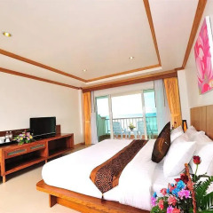 Отель Tri Trang Beach Resort by Diva Management 4* Улучшенный номер разные типы кроватей