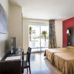 Nautic Hotel & Spa сейф в номере