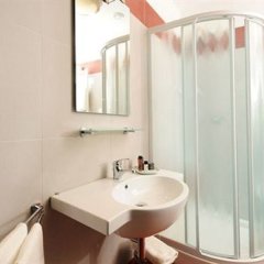 Отель Fiera Италия, Римини - отзывы, цены и фото номеров - забронировать отель Fiera онлайн ванная