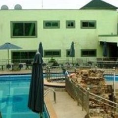 Le Baron Hotel in Accra, Ghana from 94$, photos, reviews - zenhotels.com pool