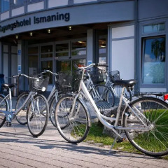 Отель Commundo Tagungshotel Ismaning Германия, Исманинг - отзывы, цены и фото номеров - забронировать отель Commundo Tagungshotel Ismaning онлайн спортивное сооружение