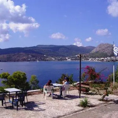 Отель Seaside Village Rooms Греция, Эгина - отзывы, цены и фото номеров - забронировать отель Seaside Village Rooms онлайн пляж