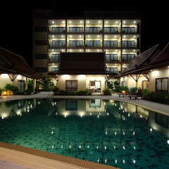 Отель Thai Boutique Resort бассейн