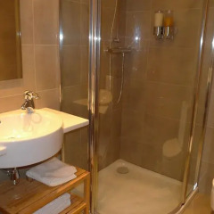 Отель Apartamentos San Marcial 28 Испания, Сан-Себастьян - отзывы, цены и фото номеров - забронировать отель Apartamentos San Marcial 28 онлайн ванная фото 3