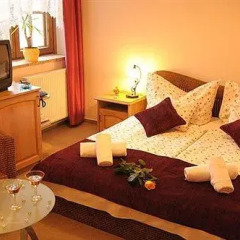 Отель Kis Helikon Relax & Luxury Villa Heviz Хевиз комната для гостей фото 2