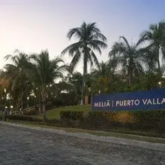 Отель Melia Puerto Vallarta - Все включено парковка